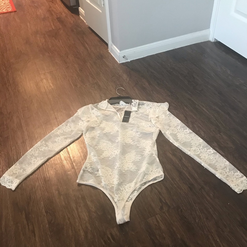 Bebe cream blouse